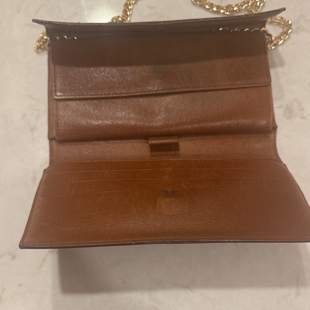 ***SOLD*** Louis Vuitton Brown Sarah Wallet with Chain and COA - Picture 2 of 9